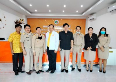 วันที่ 21ธันวาคม 2563 พ.อ.อ.ดร.ประพัฒน์พงษ์ พรพิมล ผู้จัดการสหกรณ์ สหกรณ์ออมทรัพย์พนักงานส่วนท้องถิ่นจังหวัดสระบุรีจำกัด ให้การต้อนรับ พร้อมมอบกระเช้า อวยพรปีใหม่ เนื่องในโอกาสวันขึ้นปีใหม่ พ.ศ. 2564 แก่นายพิษณุ คล้ายเจตน์ดี สหกรณ์จังหวัดสระบุรี ในการเข้าตรวจเยี่ยมการดำเนินการของสหกรณ์ ณ สหกรณ์ออมทรัพย์พนักงานส่วนท้องถิ่นจังหวัดสระบุรี จำกัด